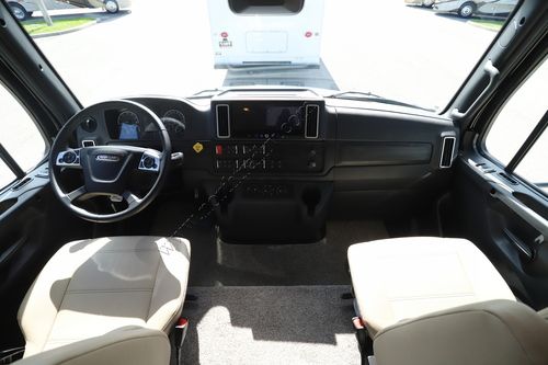 2025 Newmar Super Star 3731 Super C