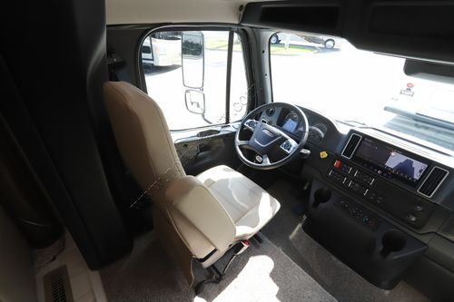 2025 Newmar Super Star 3731 Super C