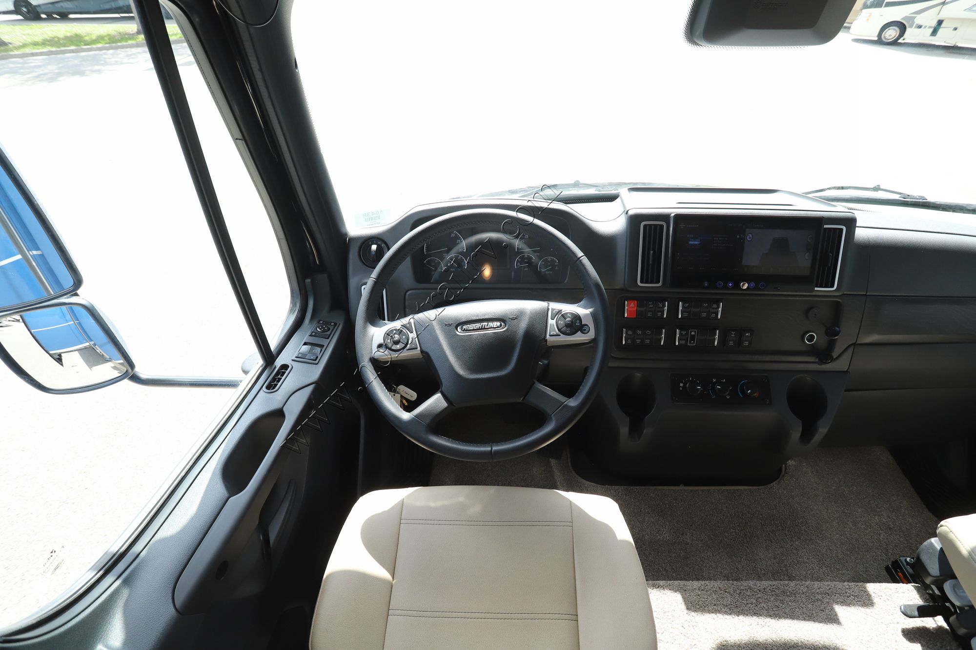 New 2025 Newmar Super Star 3731 Super C  For Sale