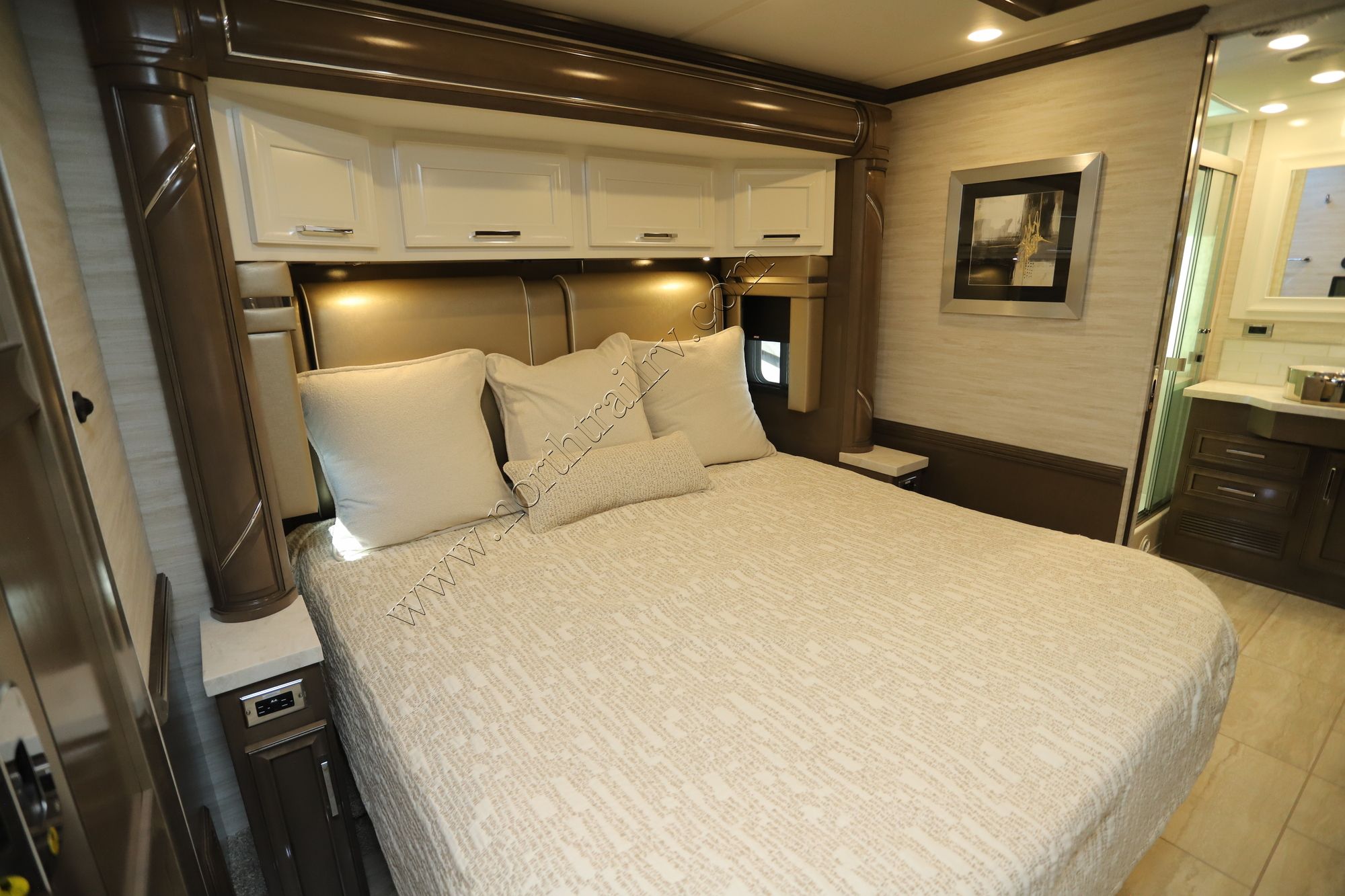 New 2025 Newmar Super Star 4059 Super C  For Sale