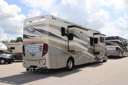 2025 Newmar Super Star 4059
