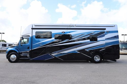 2025 Newmar Super Star 3731 Super C