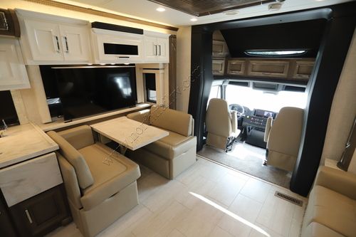2025 Newmar Super Star 3731 Super C