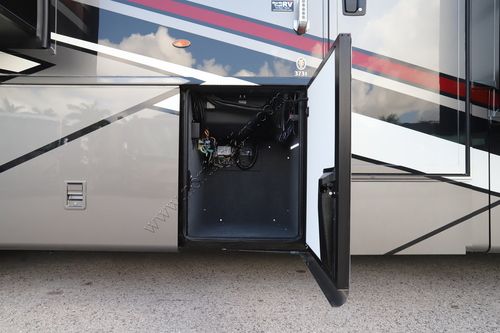 2025 Newmar Super Star 3731 Super C