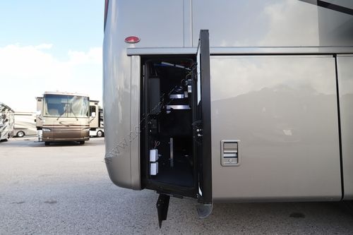 2025 Newmar Super Star 3731 Super C