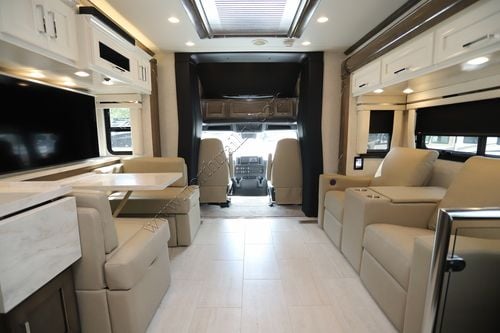 2025 Newmar Super Star 3731 Super C