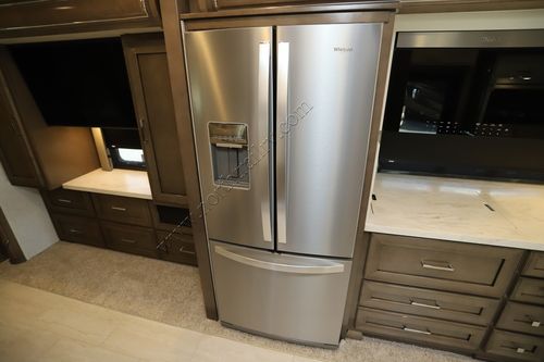 2025 Newmar Super Star 3731 Super C