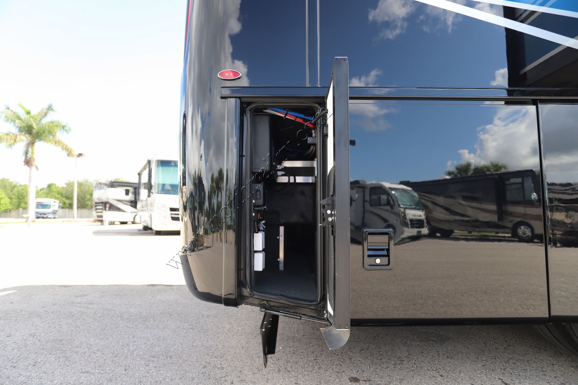 New 2025 Newmar Super Star 3731 Super C  For Sale
