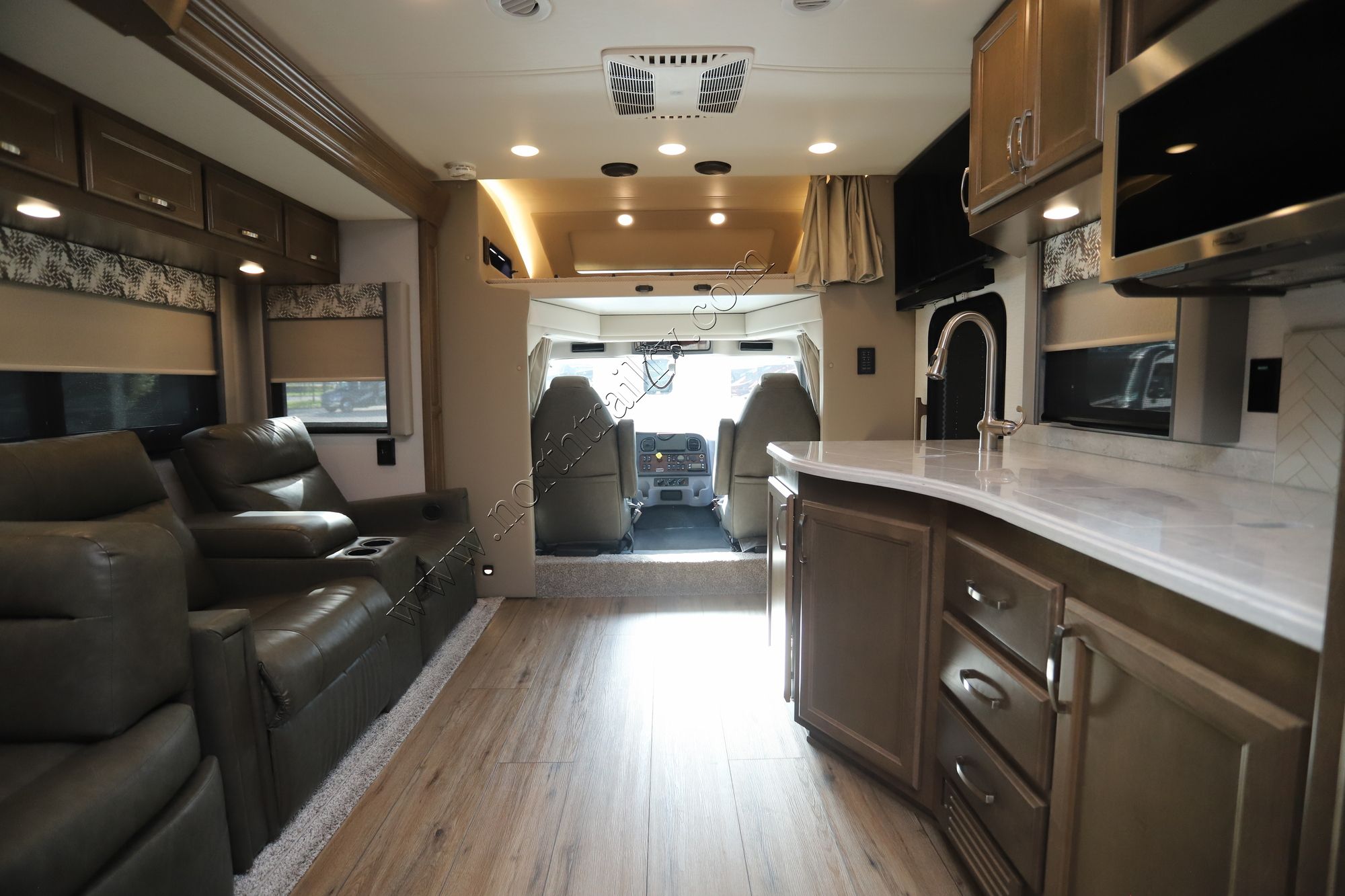 Used 2023 Renegade Rv Verona 36VSB Super C  For Sale