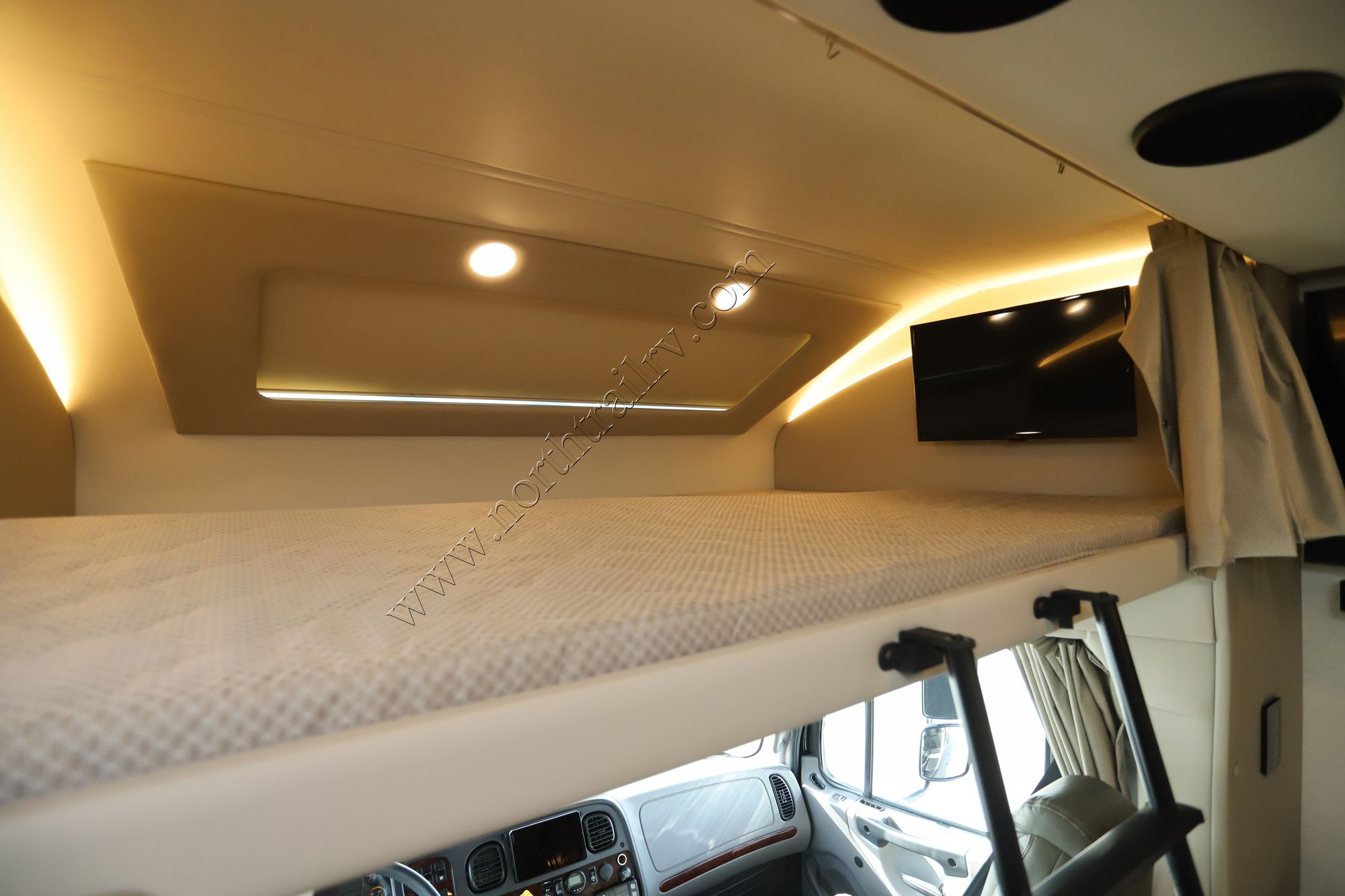 Used 2023 Renegade Rv Verona 36VSB Super C  For Sale