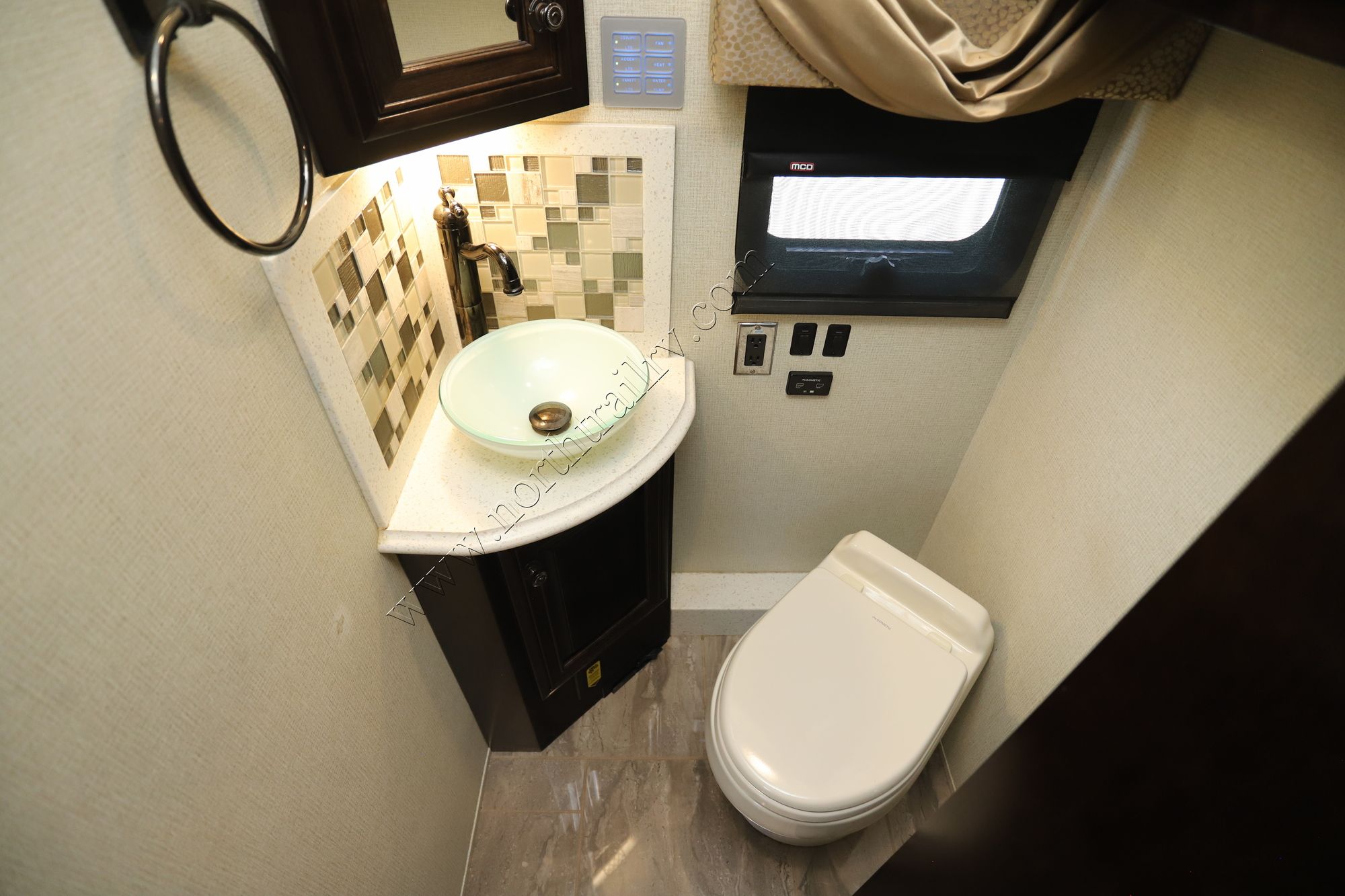 Used 2018 Newmar Dutch Star 4369 Class A  For Sale