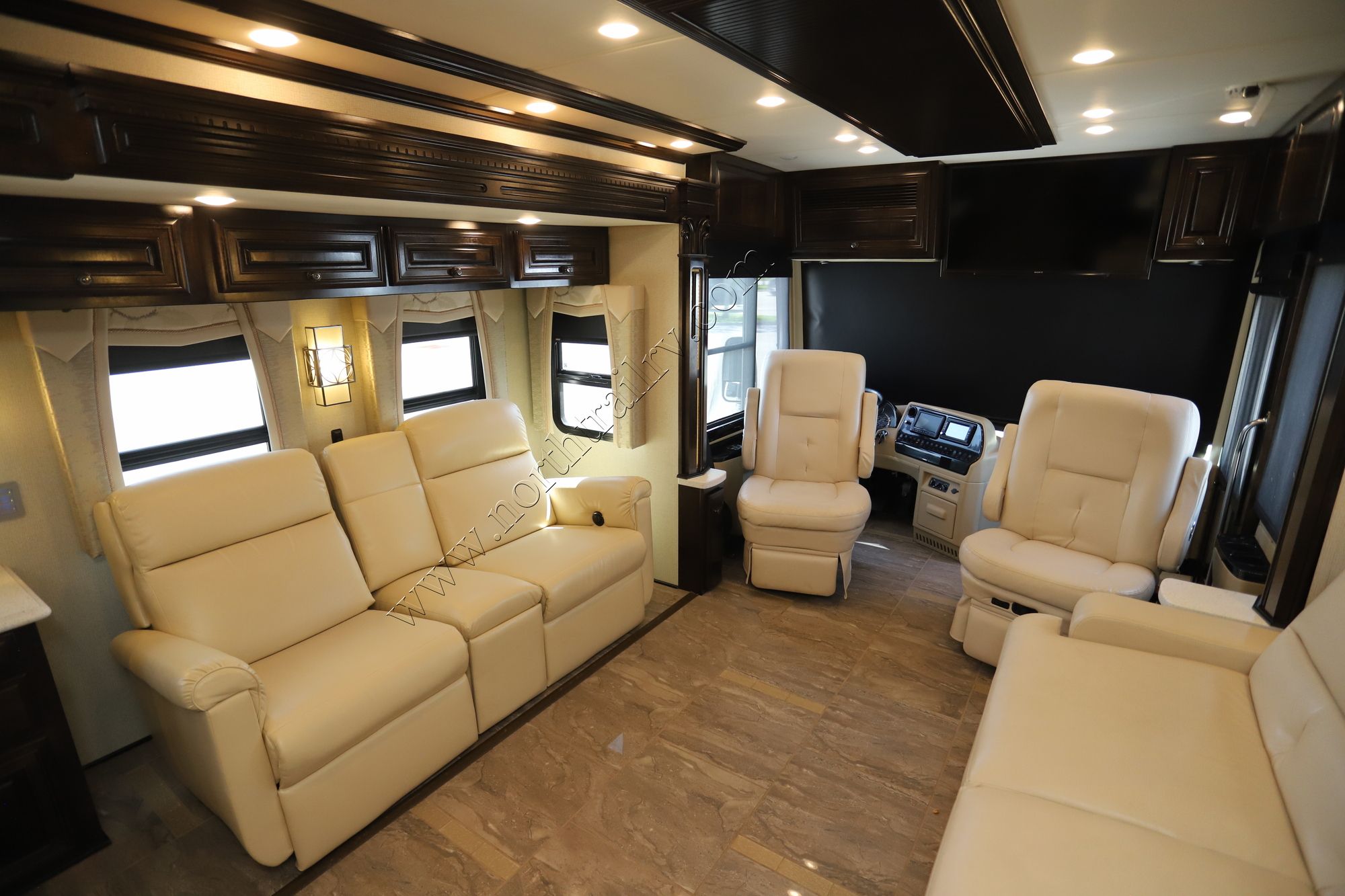 Used 2018 Newmar Dutch Star 4369 Class A  For Sale