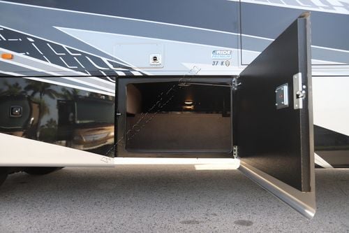 2026 Jayco Seneca 37K Super C