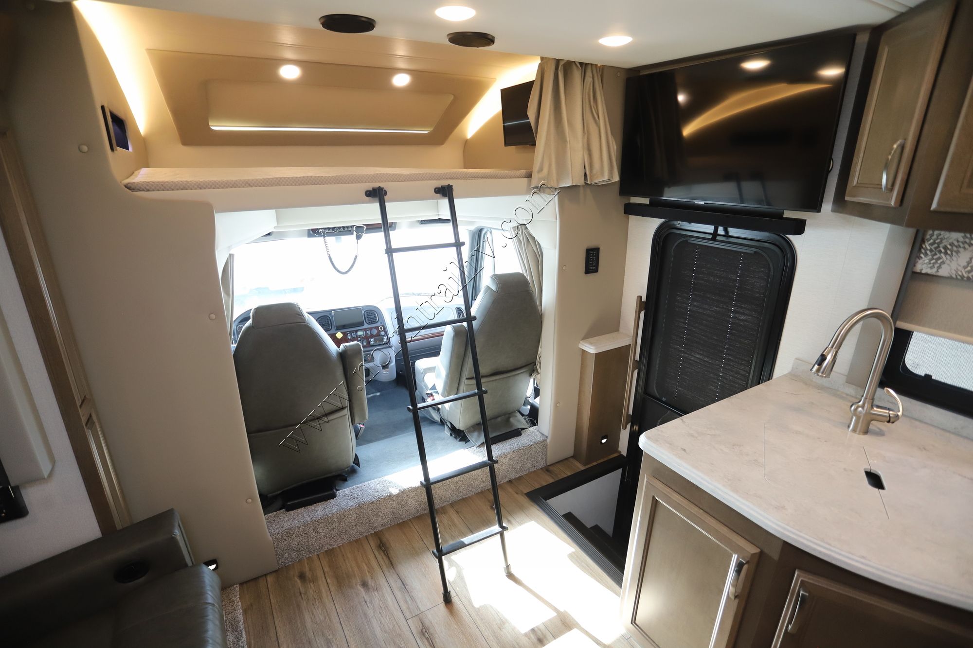 Used 2023 Renegade Rv Verona 36VSB Super C  For Sale