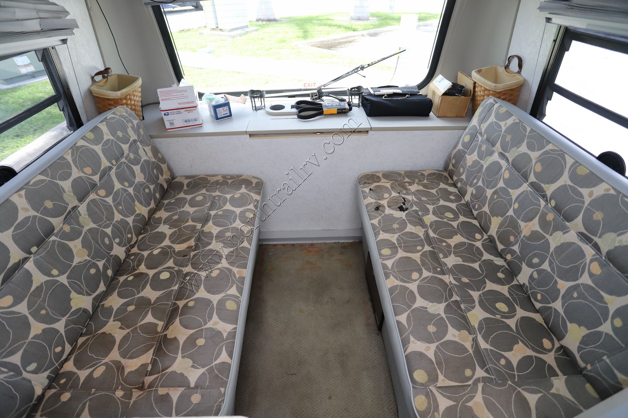 Used 2003 Winnebago Rialta 22QD Class C  For Sale