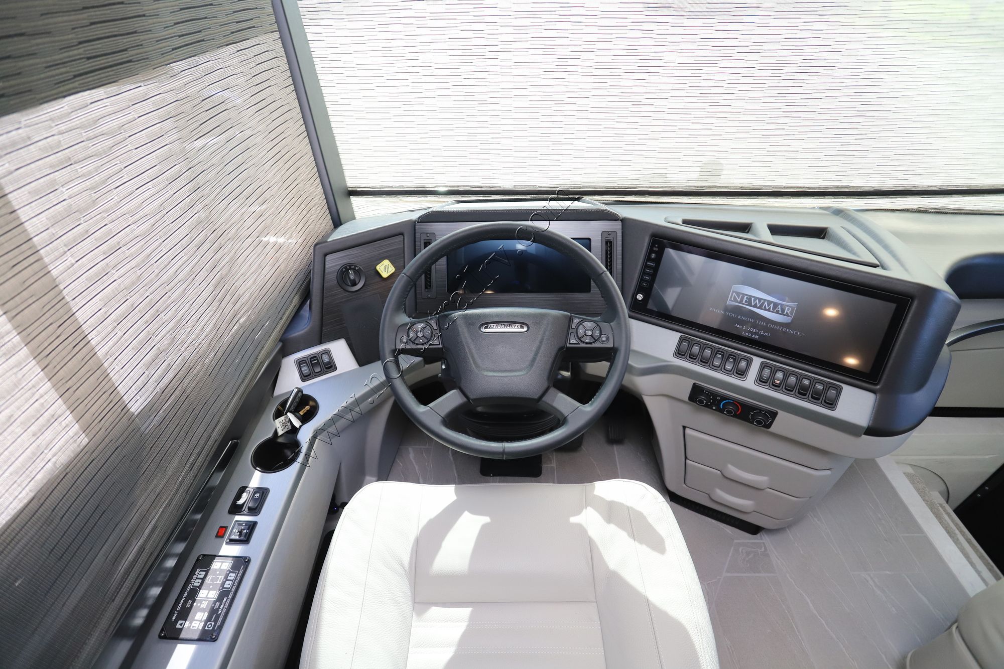 New 2026 Newmar New Aire 3543 Class A  For Sale