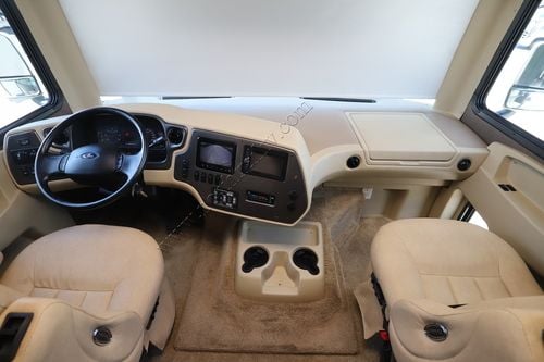 2016 Tiffin Motor Homes Allegro 32SA