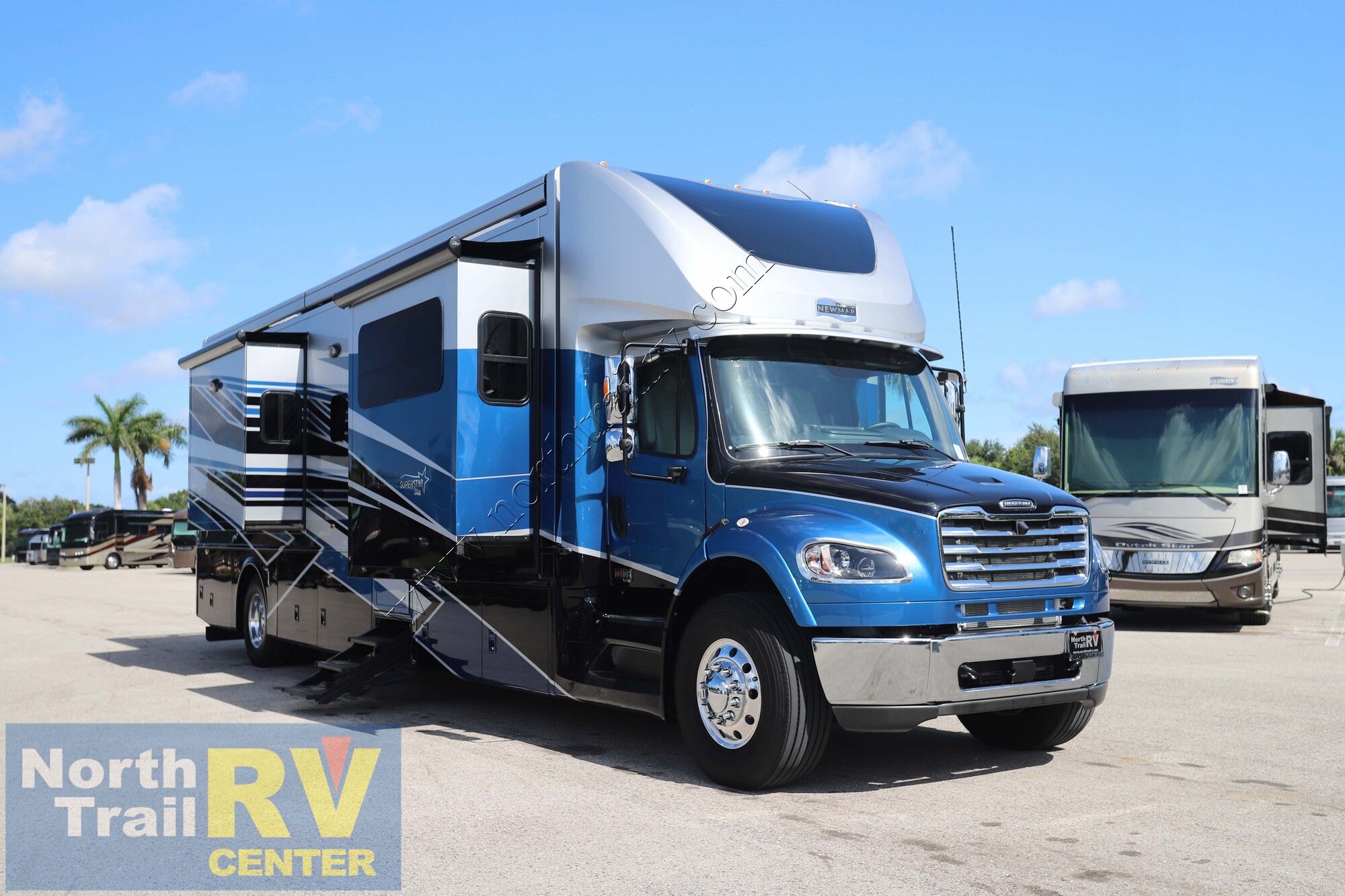 New 2025 Newmar Super Star 4059 Super C  For Sale