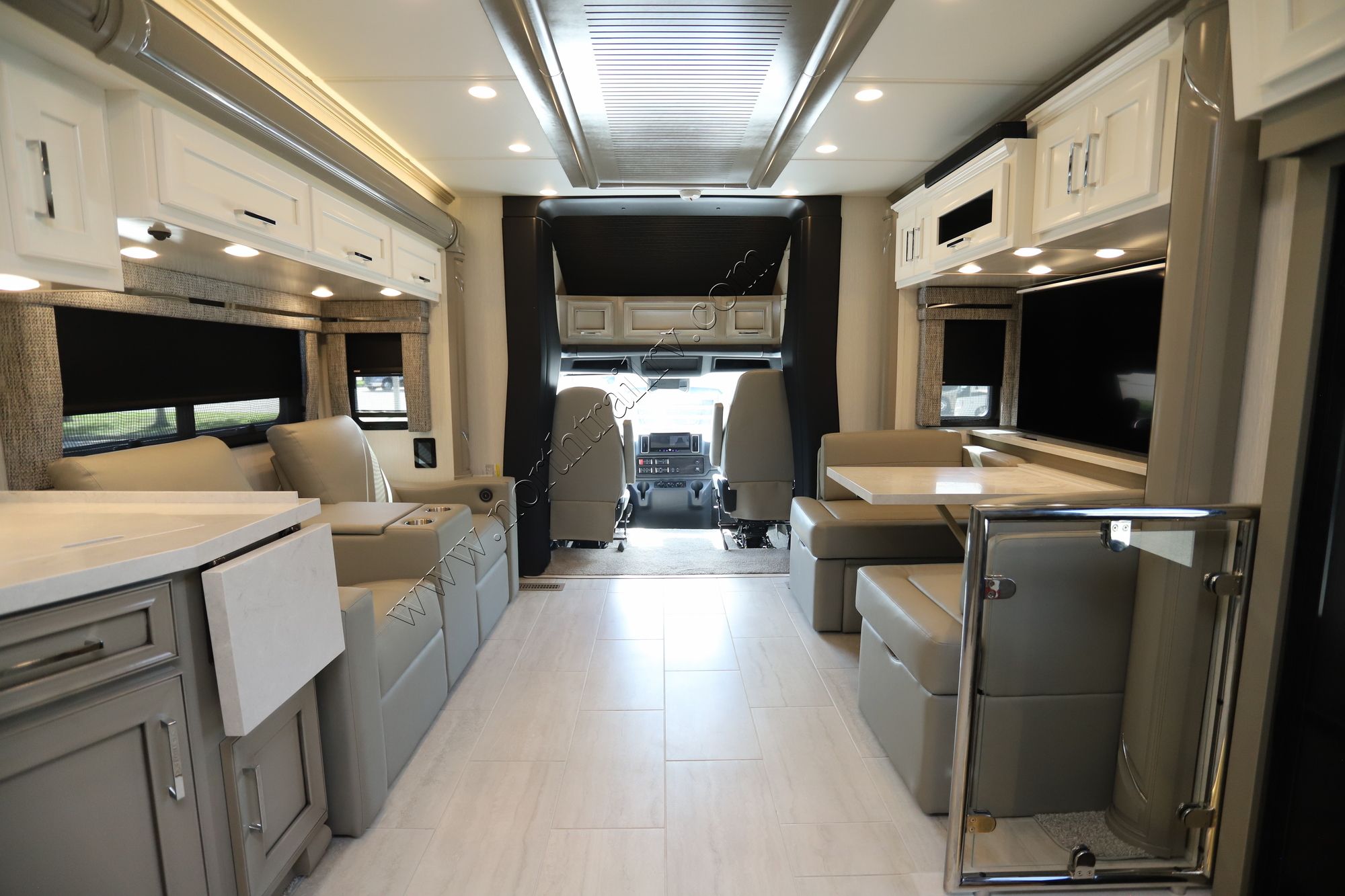 New 2025 Newmar Super Star 4059 Super C  For Sale