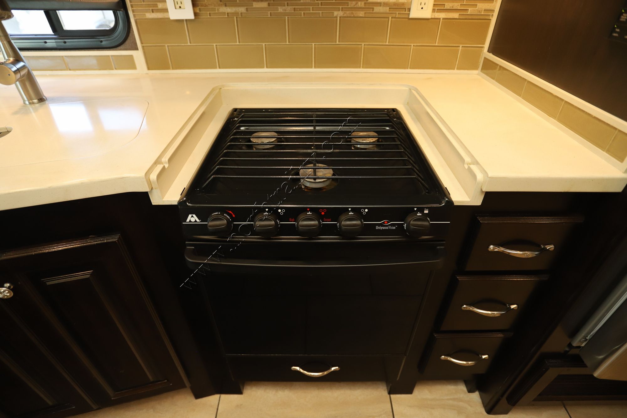 Used 2016 Tiffin Motor Homes Allegro 32SA Class A  For Sale