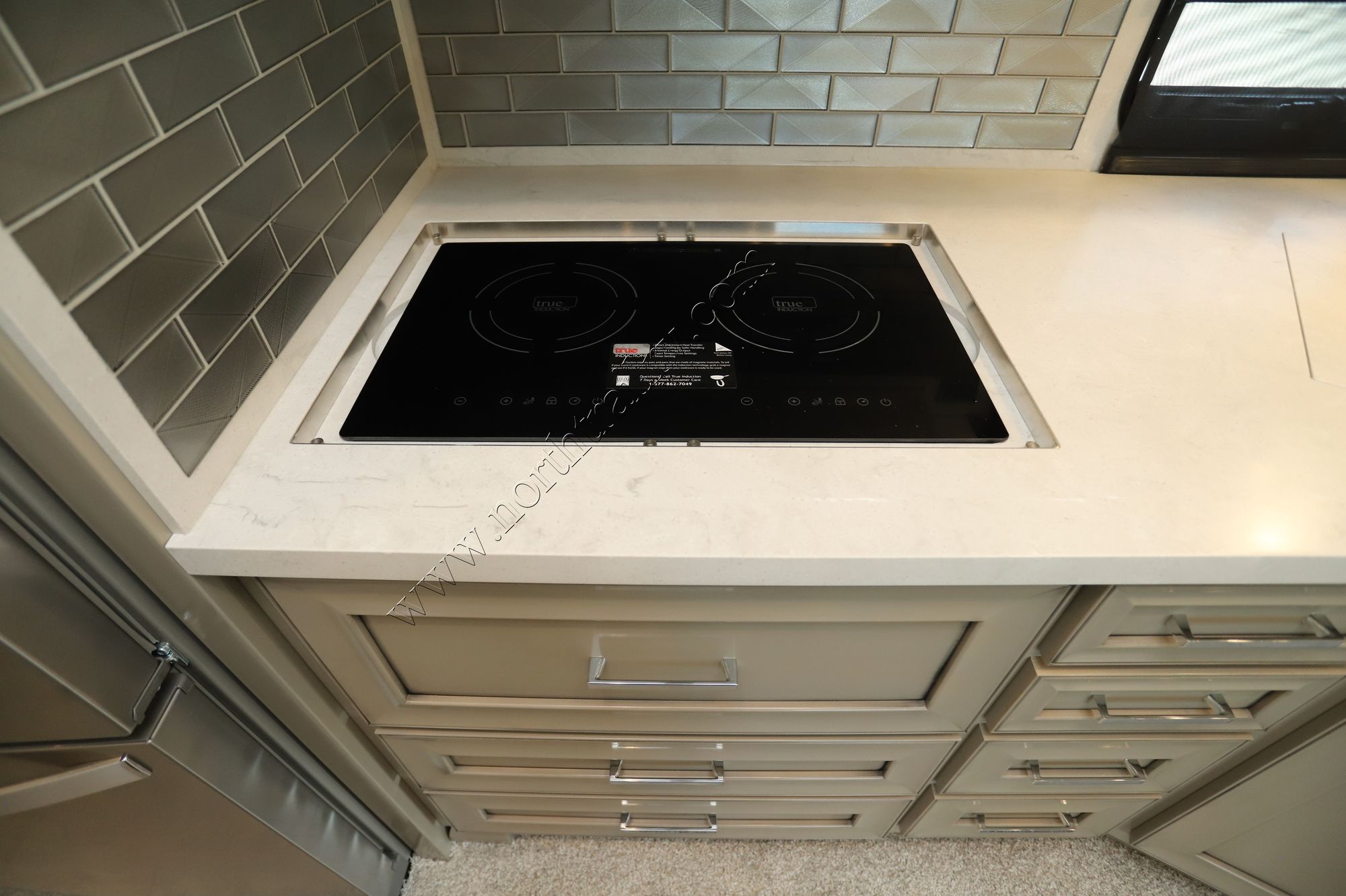 New 2025 Newmar Super Star 4059 Super C  For Sale