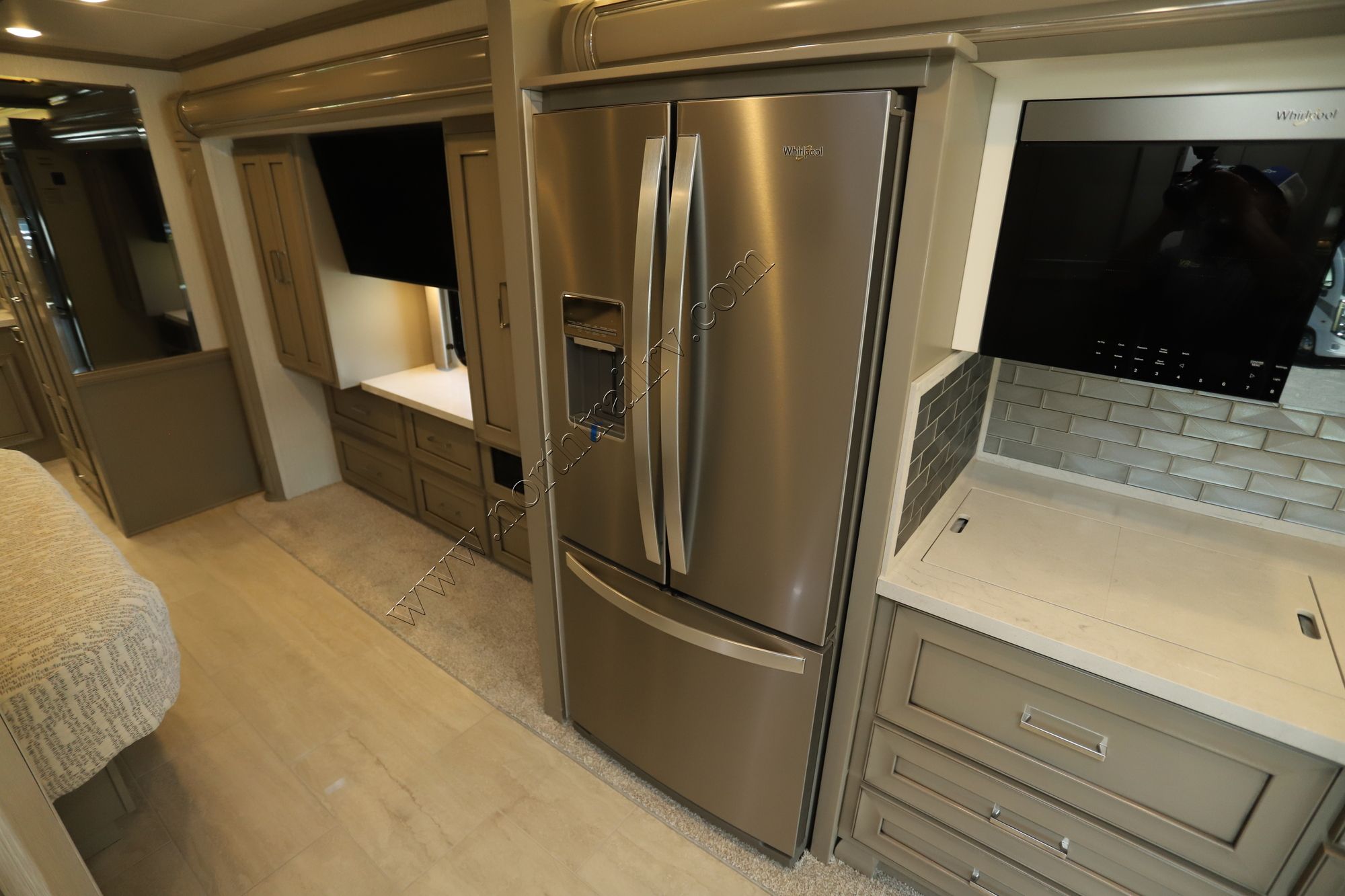 New 2025 Newmar Super Star 4059 Super C  For Sale