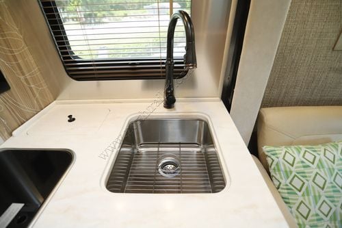 2021 Airstream Atlas Tommy Bahama