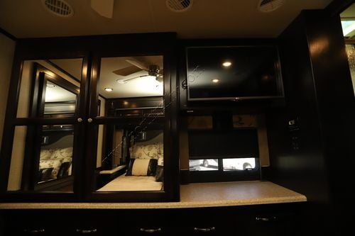 2016 Tiffin Motor Homes Allegro 32SA