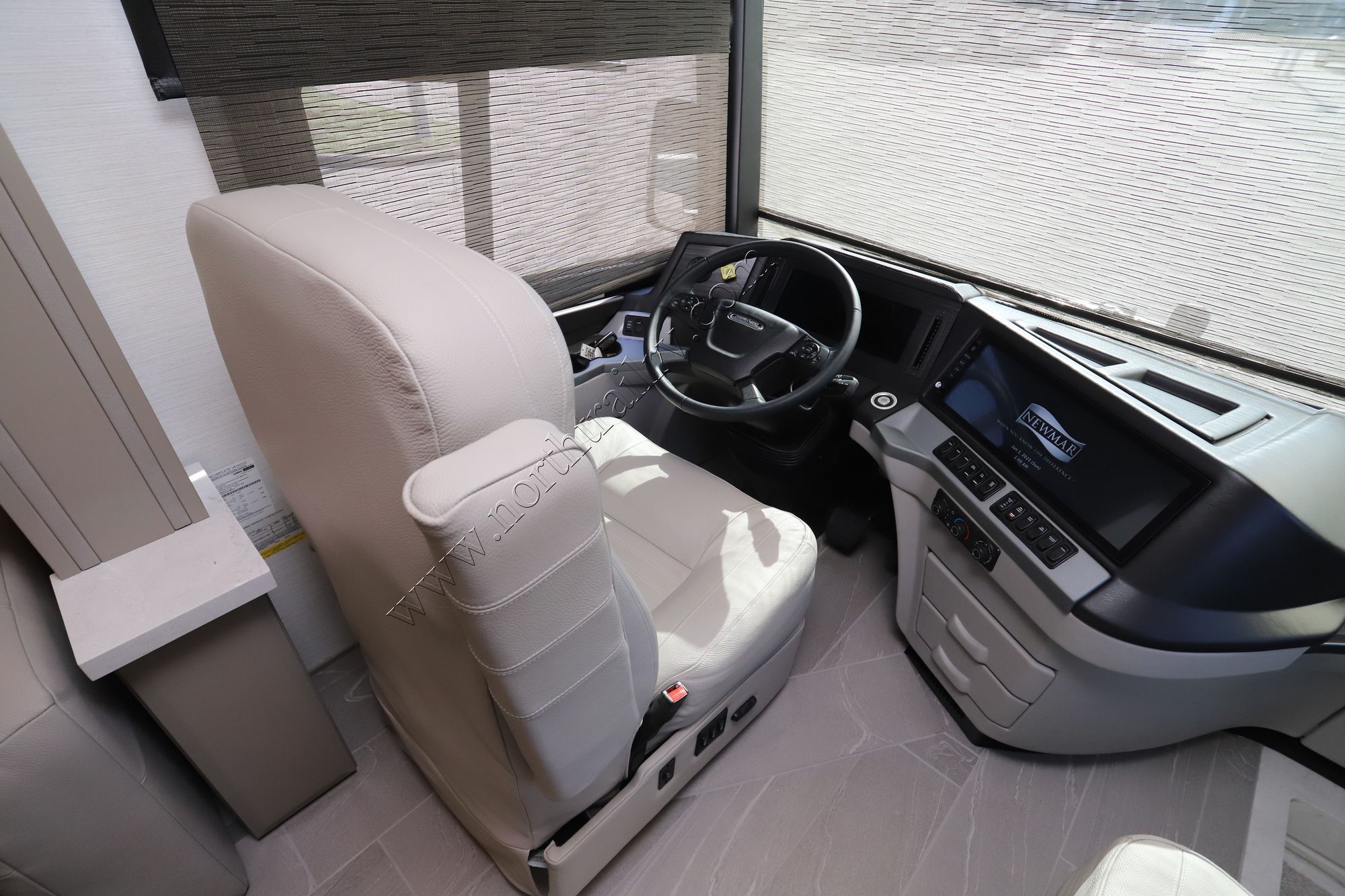 New 2026 Newmar New Aire 3543 Class A  For Sale