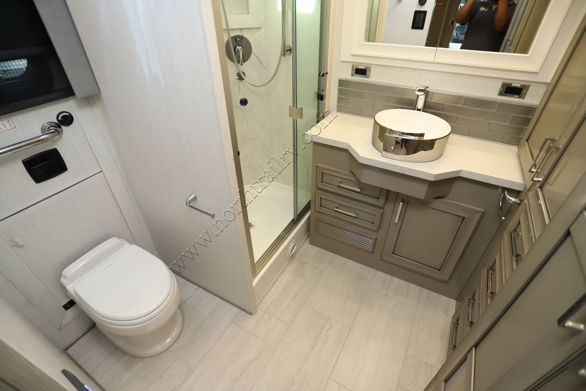 New 2025 Newmar Super Star 4059 Super C  For Sale