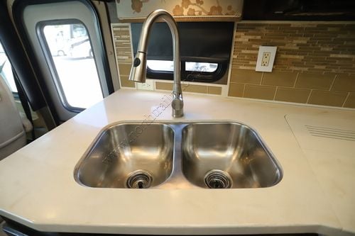 2016 Tiffin Motor Homes Allegro 32SA