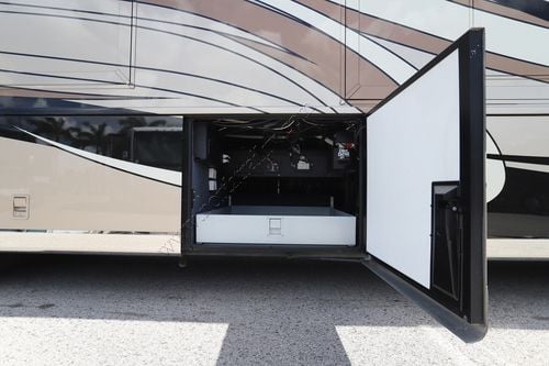 2017 Newmar London Aire 4519