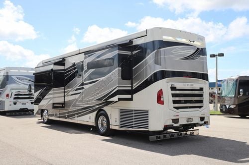 2025 Newmar New Aire 3543