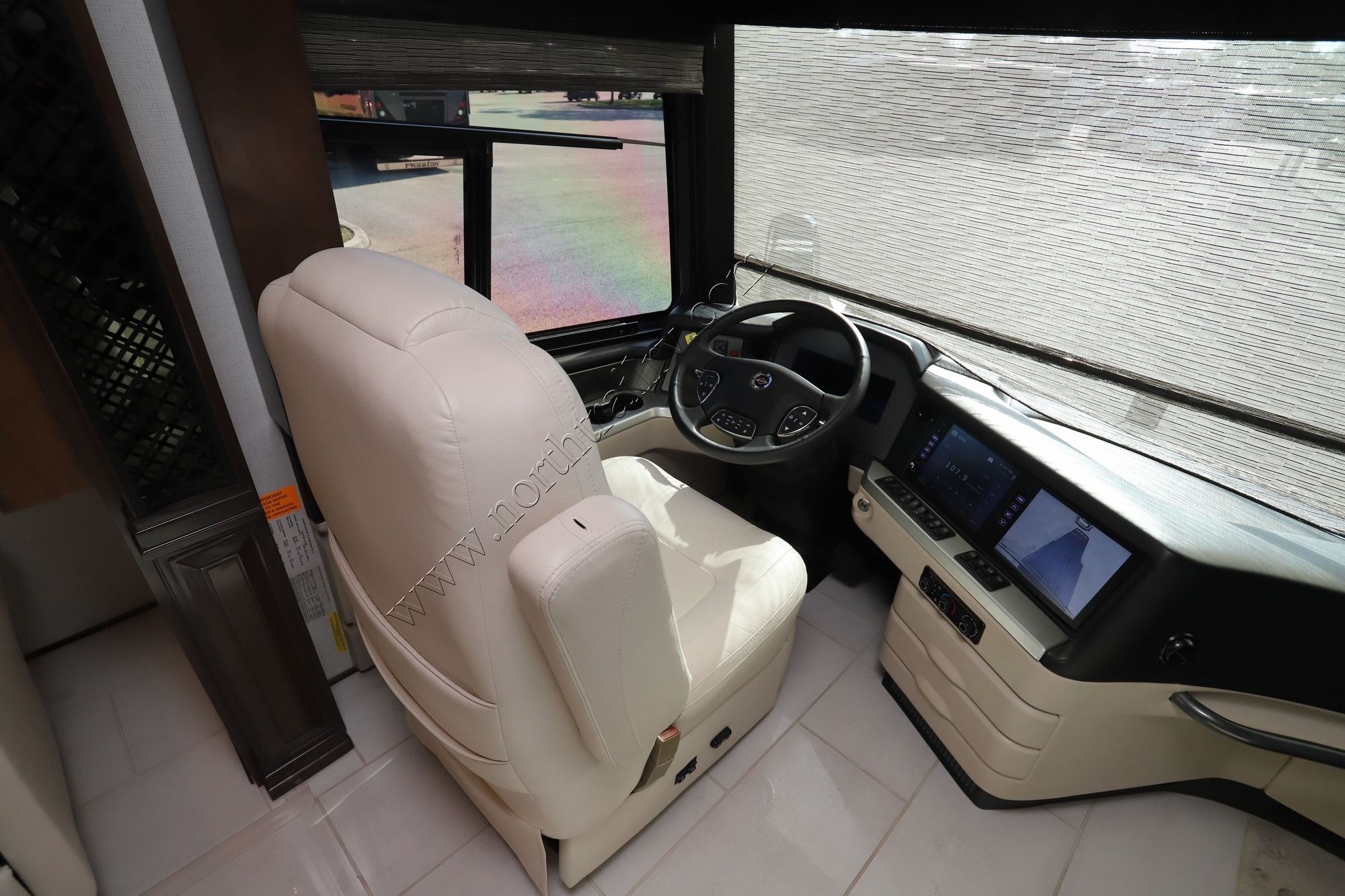 Used 2024 Newmar London Aire 4569 Class A  For Sale