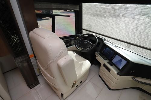 2024 Newmar London Aire 4569