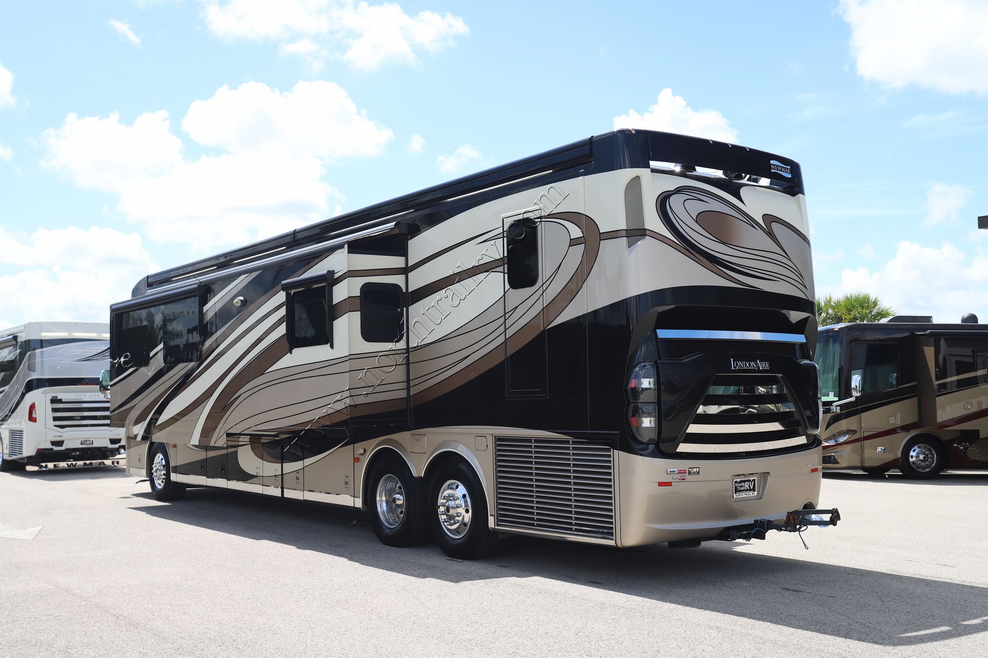 Used 2017 Newmar London Aire 4519 Class A  For Sale