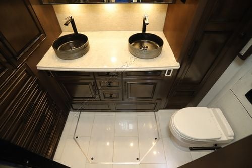2024 Newmar London Aire 4569