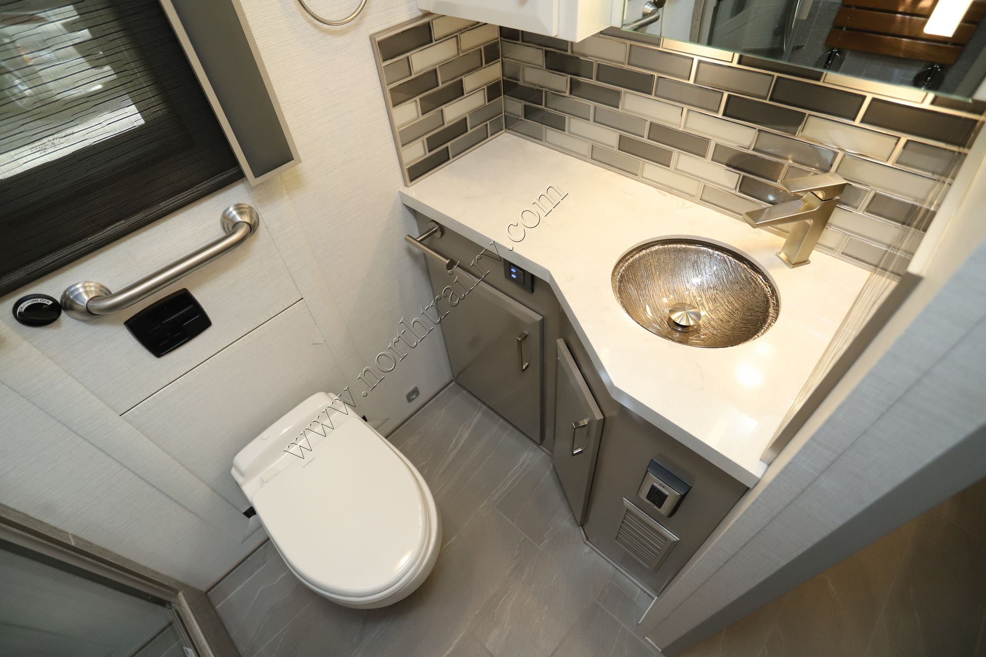 Used 2025 Newmar New Aire 3543 Class A  For Sale