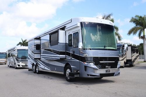 2023 Newmar Mountain Aire 4118