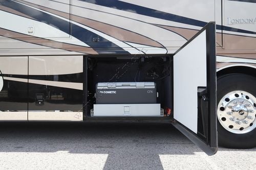 2017 Newmar London Aire 4519