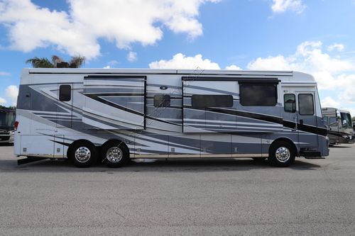 2023 Newmar Mountain Aire 4118