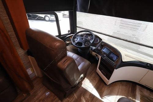 2017 Newmar London Aire 4519