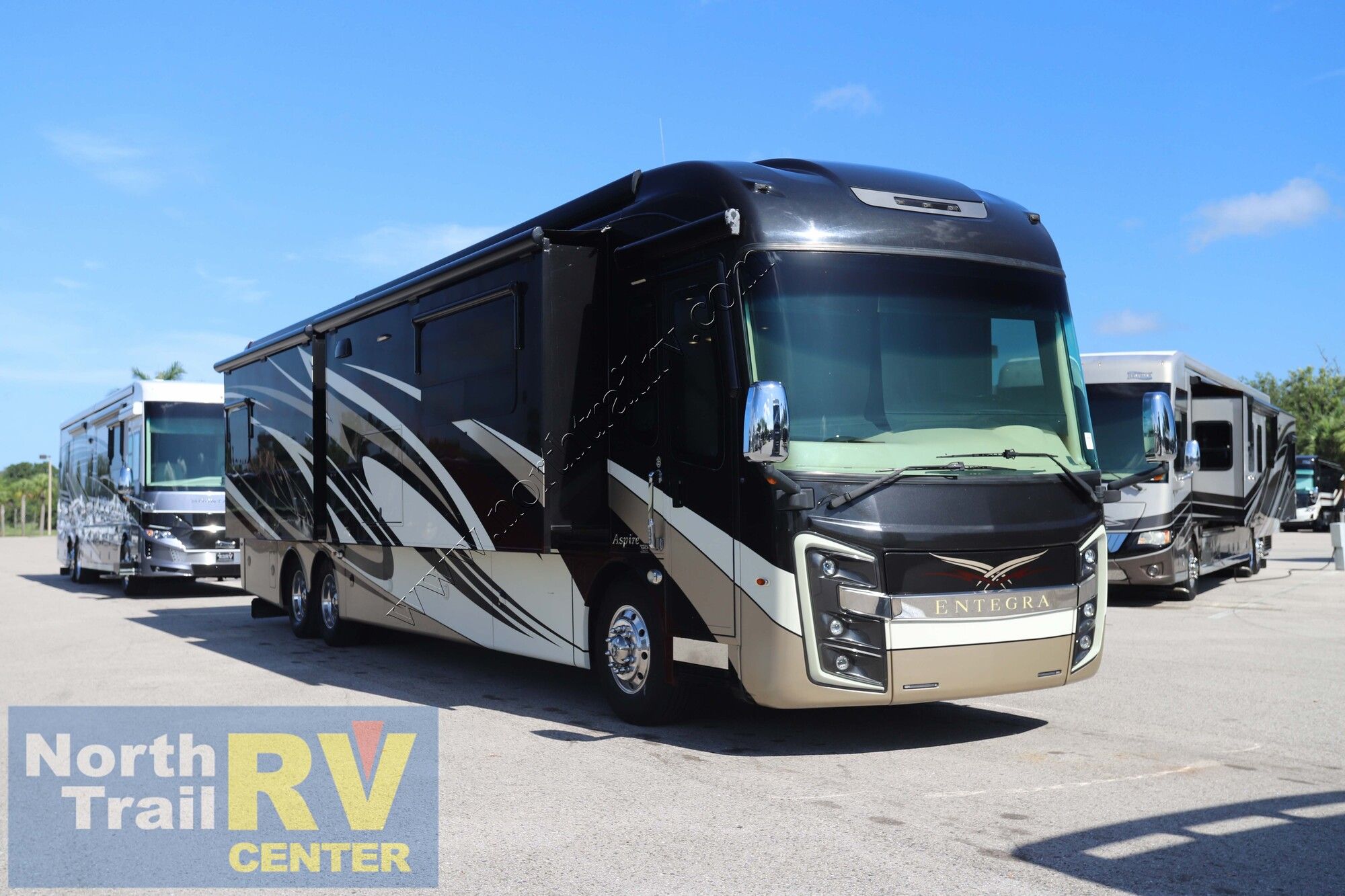 Used 2017 Entegra Aspire 42DEQ Class A  For Sale