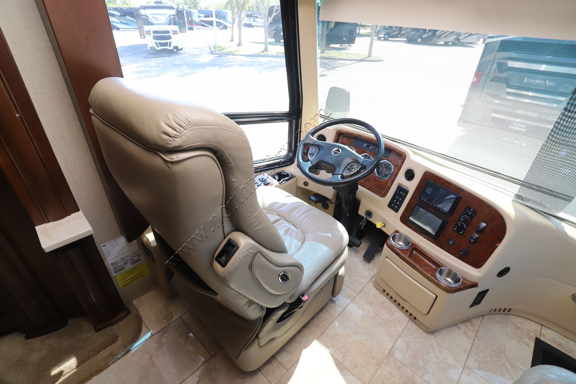 Used 2017 Entegra Aspire 42DEQ Class A  For Sale