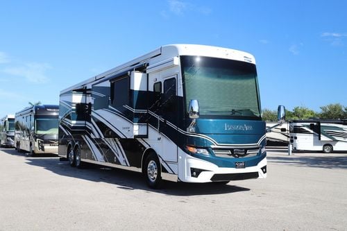 2024 Newmar London Aire 4569