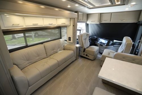 2025 Newmar New Aire 3543