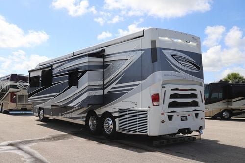 2023 Newmar Mountain Aire 4118