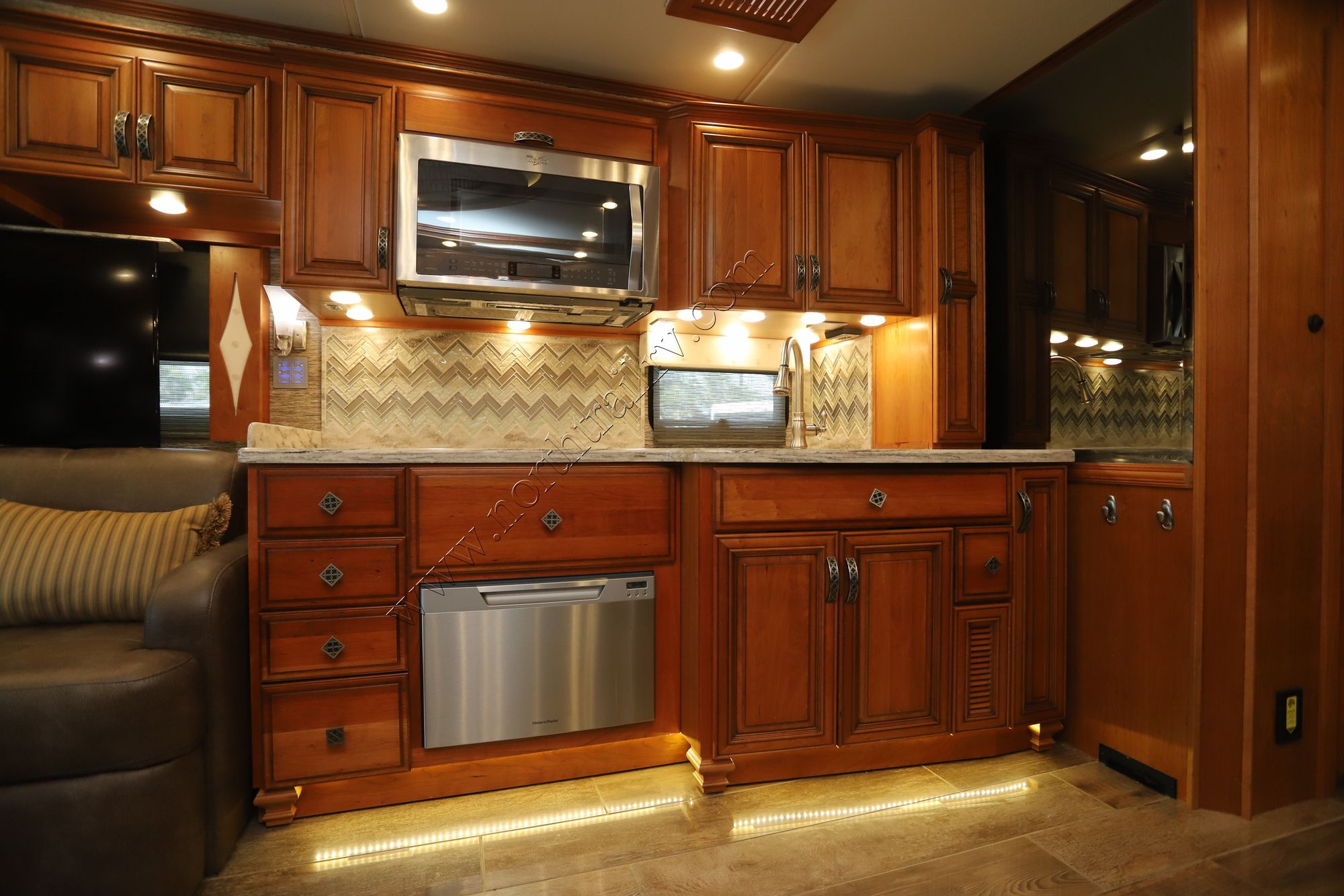 Used 2017 Newmar London Aire 4519 Class A  For Sale