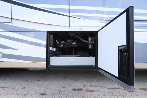 2023 Newmar Mountain Aire 4118