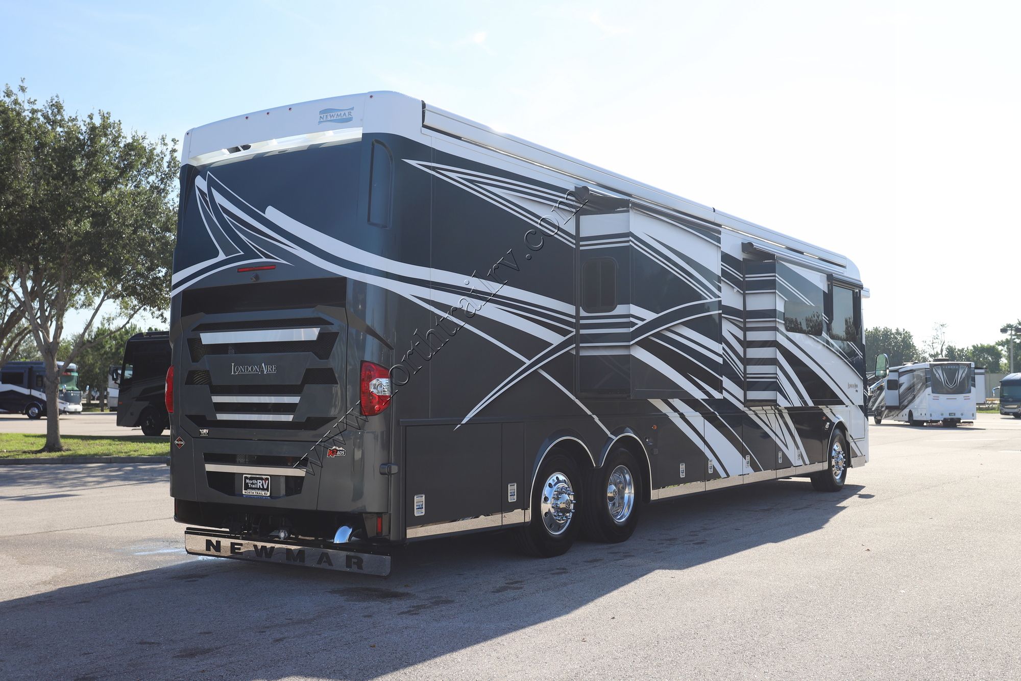 Used 2024 Newmar London Aire 4569 Class A  For Sale